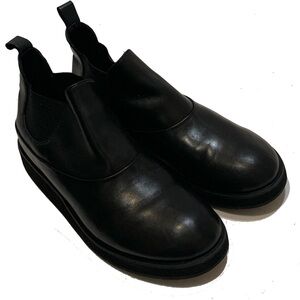 11.5 / internationally boots Classic Black Shoes